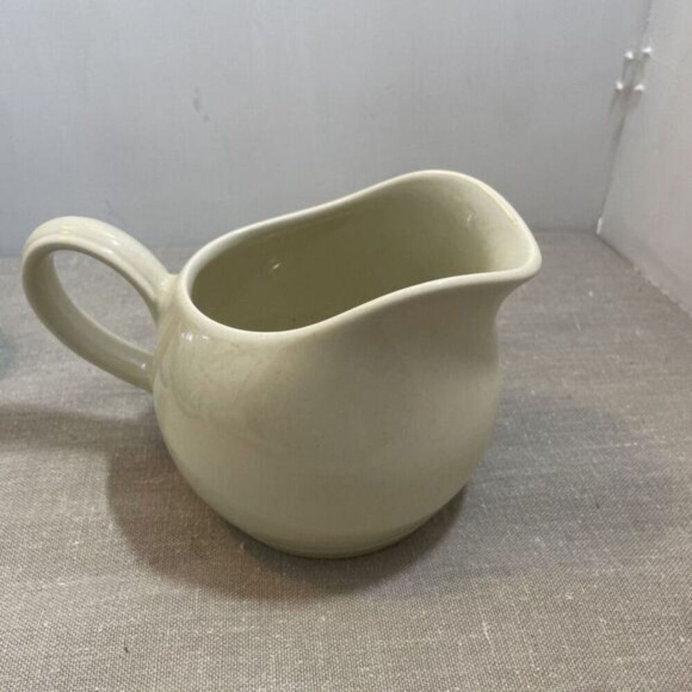 Pfaltzgraff‎ Cappuccino Gravy Boat / Creamer Made In USA  Used For Display Only